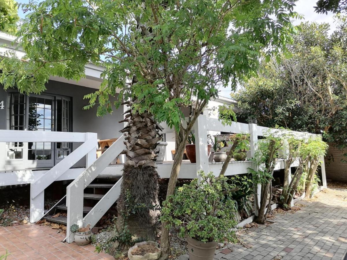 Mangolds Guest House Port Elizabeth Eksteriør bilde